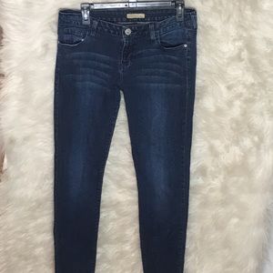 Guess skinny leg jeans
